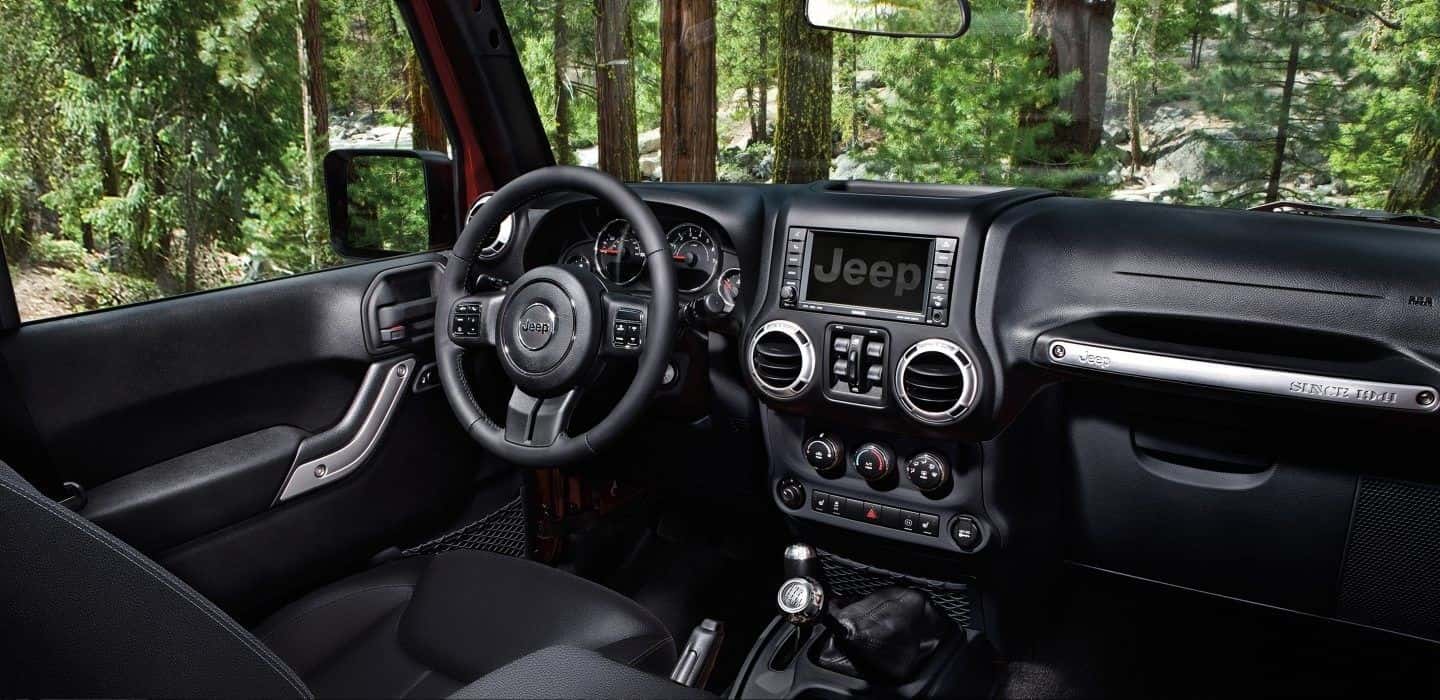 2017 Jeep Wrangler front interior features