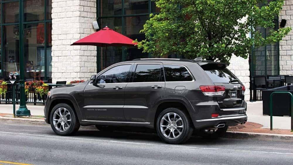 2019 Jeep Grand Cherokee side view
