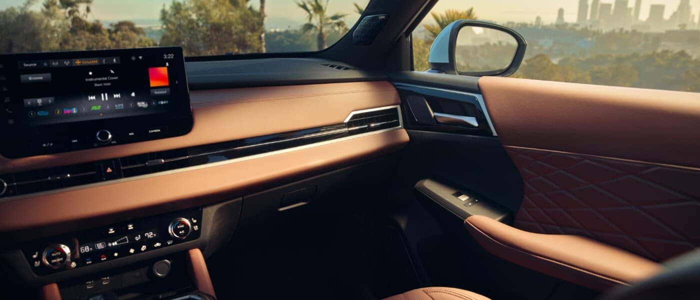 2025 Mitsubishi Outlander Interior Passenger View