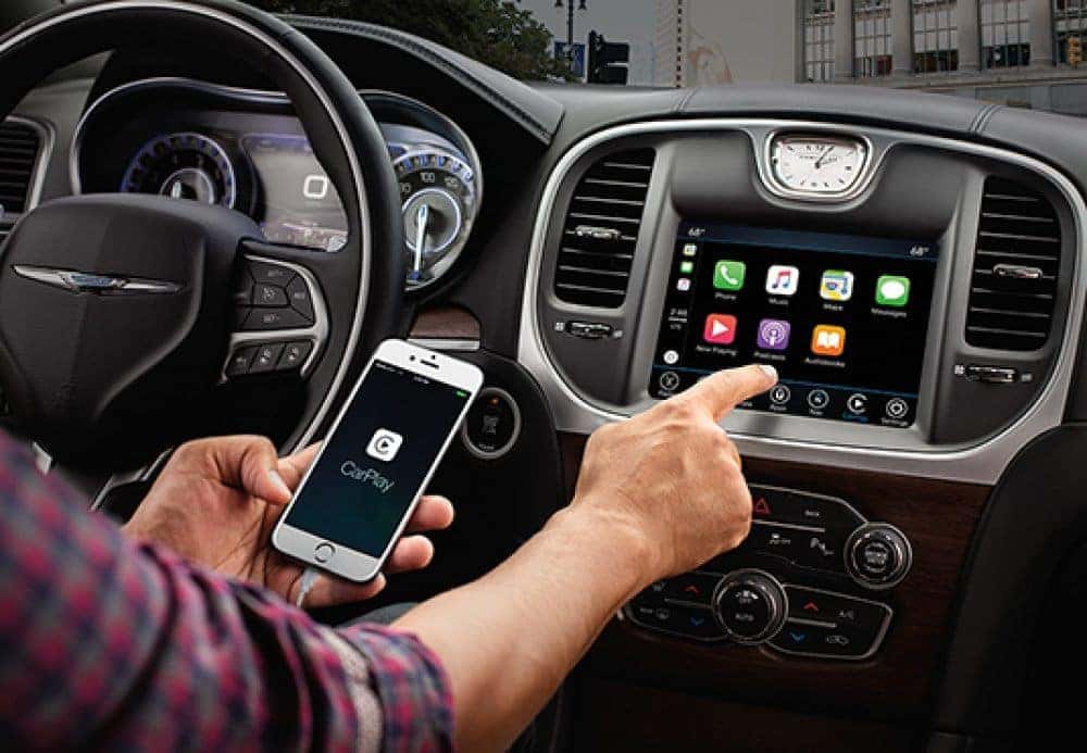 Phone Features, Jeep Uconnect®