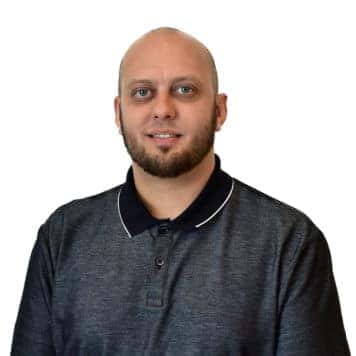 Andrew Barnette a Steven Nissan Service Employee