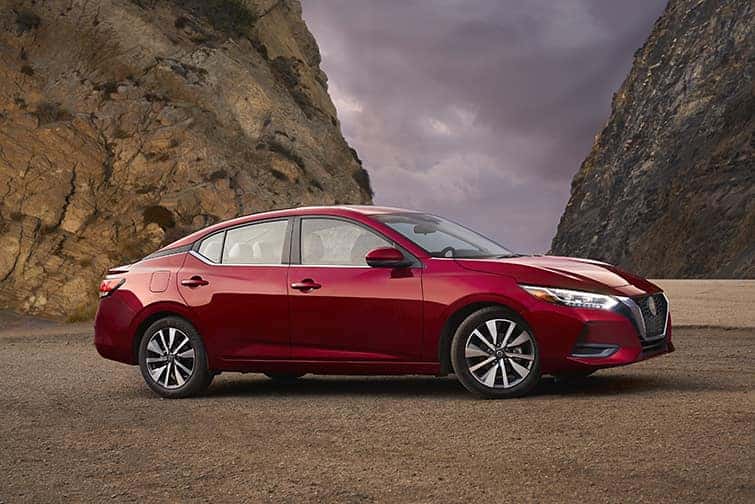 2021 NISSAN ALTIMA AND SENTRA EARN SAFETY AWARDS FROM IIHS