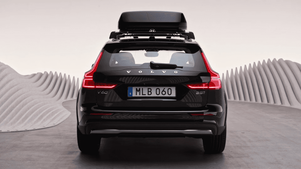 2025 Volvo V60 Cross Country